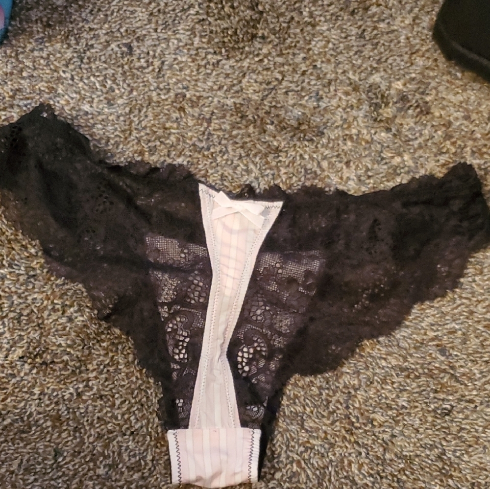 Victoria's Secret Black Lace & Light Pink Striped Cheeky Panty - Picture 4 of 4